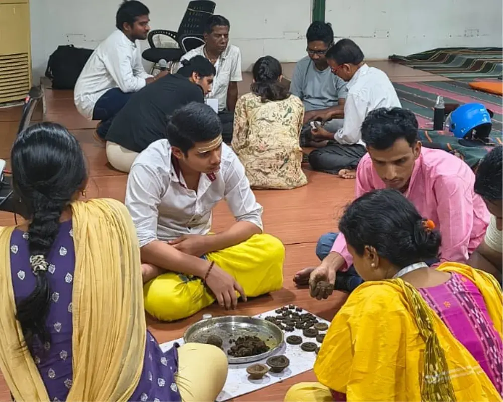 Women Farmers Workshop: Cow-Dung Craft & Seed Conservation