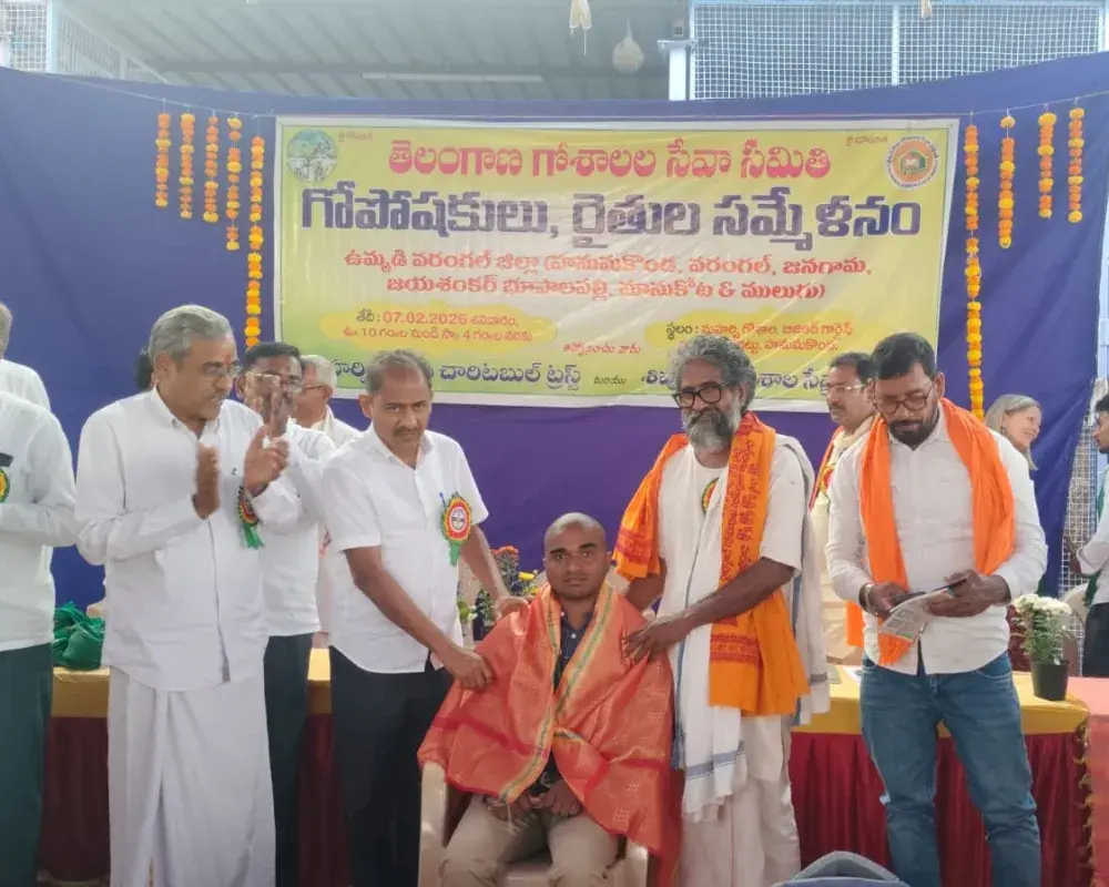 Goposhakulu & Raithula Sammelanam � Farmer Felicitation